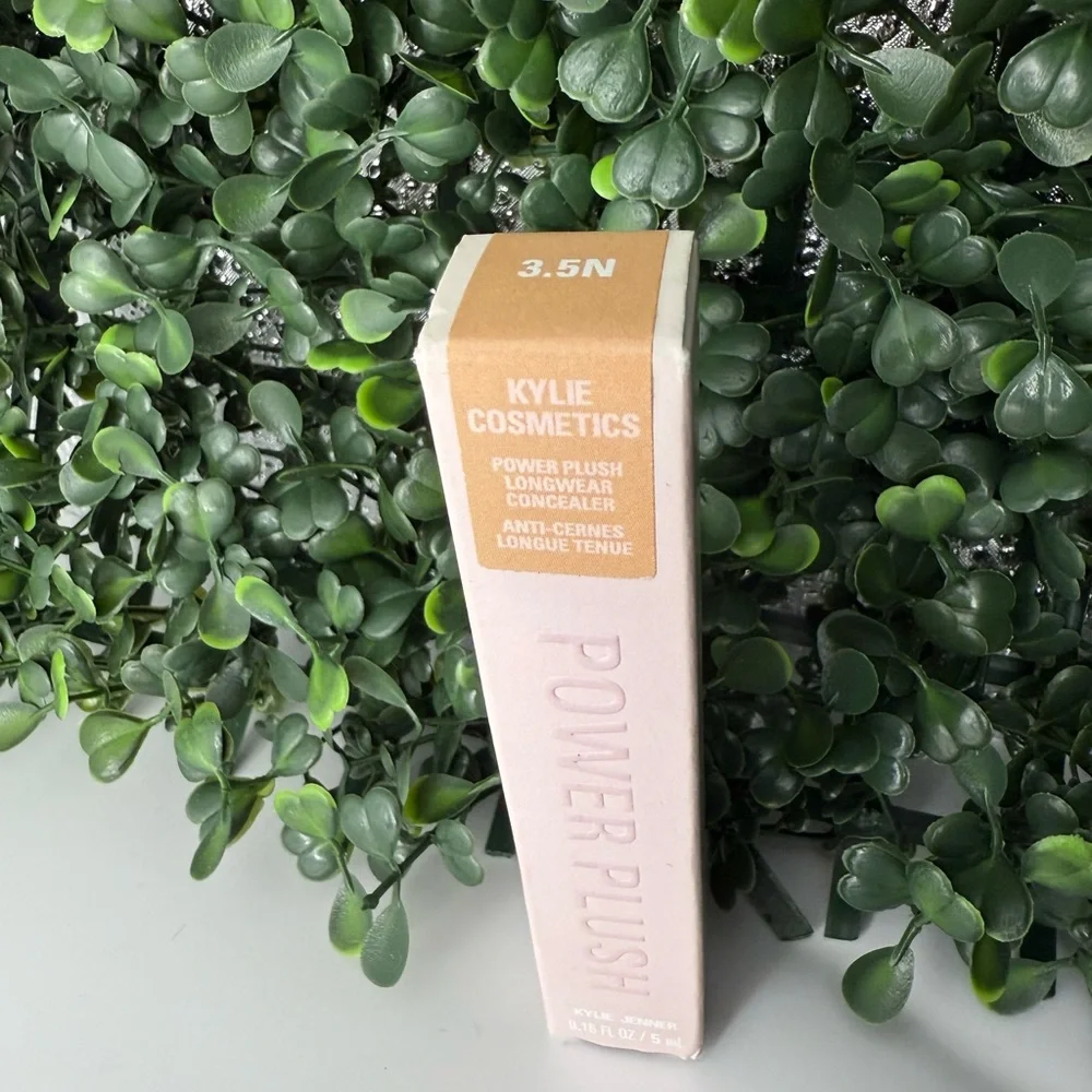 NEW: Kylie Cosmetics Power Plush Longwear Concealer in 3.5N